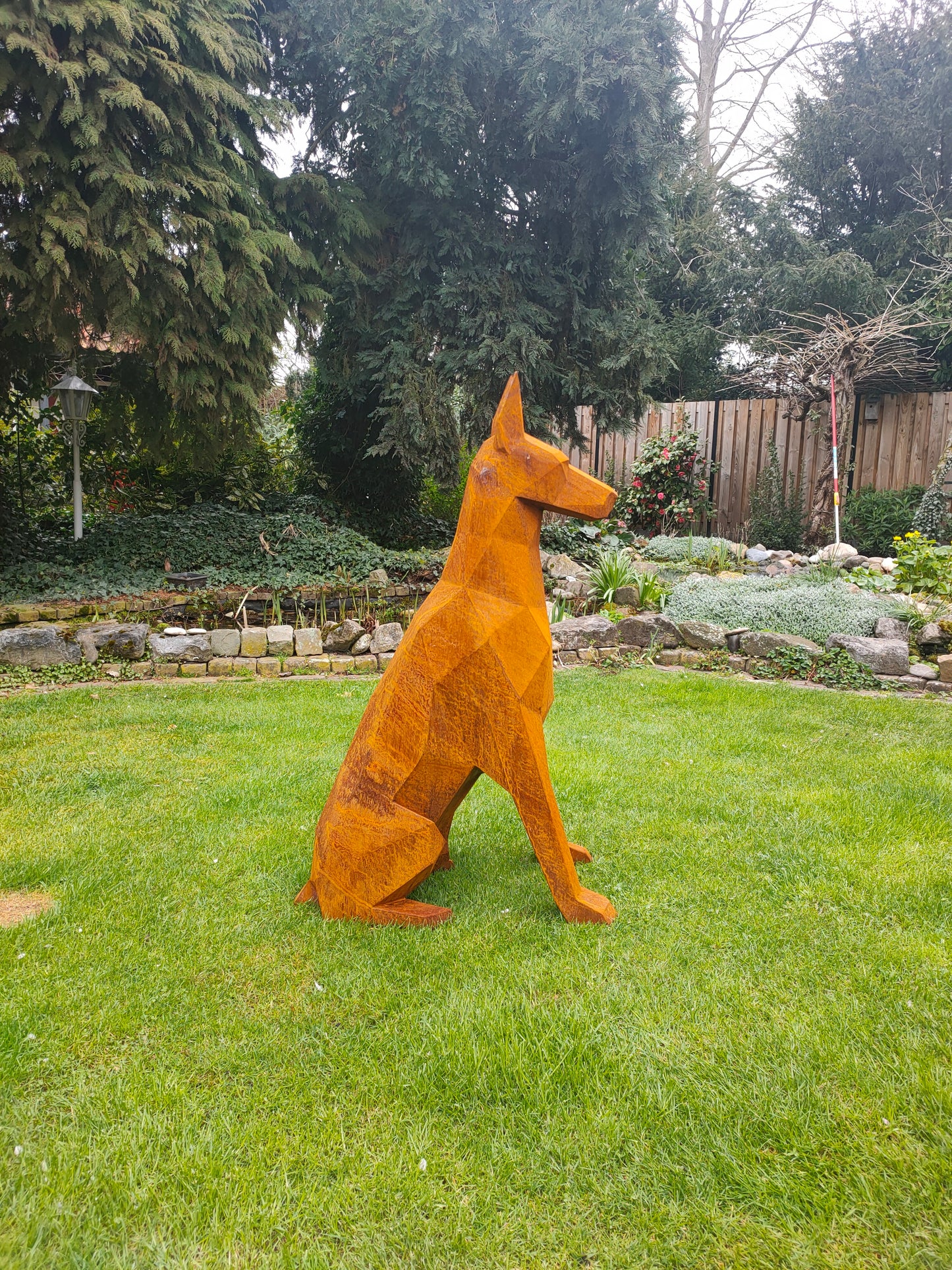 Doberman Statue - Cortensteel